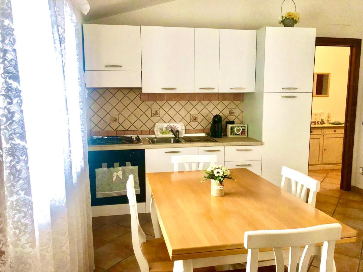 Presso La Maison De Gioel Usufruirai Di Un Appartamento Indipendente Dotato Di Uso Cucina E Lavatrice Arredato In Maniera Funzionale Situato In Ottima Posizione Vicino A Supermercati Caffetterie Pasticcerie Bar Pizzerie E Tanti Altri Servizi Όλμπια Εξωτερικό φωτογραφία