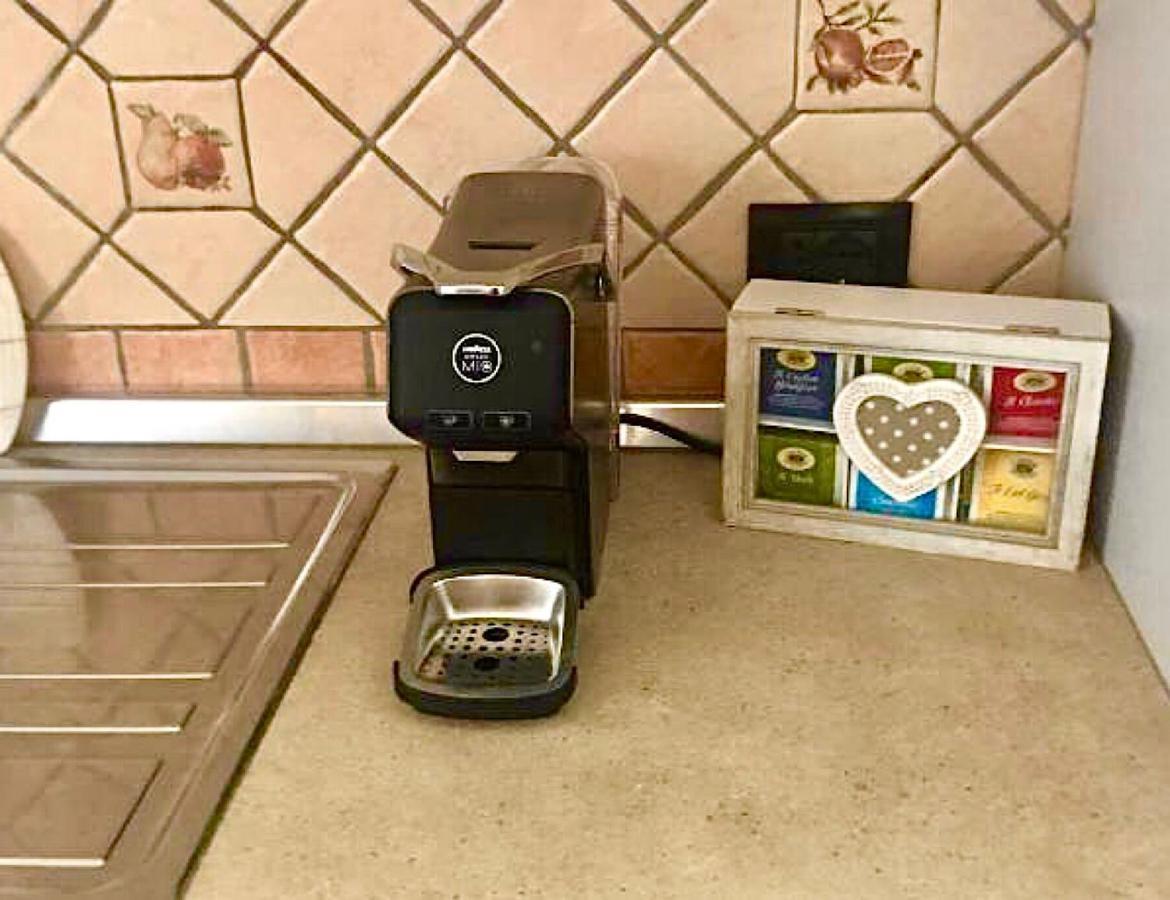 Presso La Maison De Gioel Usufruirai Di Un Appartamento Indipendente Dotato Di Uso Cucina E Lavatrice Arredato In Maniera Funzionale Situato In Ottima Posizione Vicino A Supermercati Caffetterie Pasticcerie Bar Pizzerie E Tanti Altri Servizi Όλμπια Εξωτερικό φωτογραφία